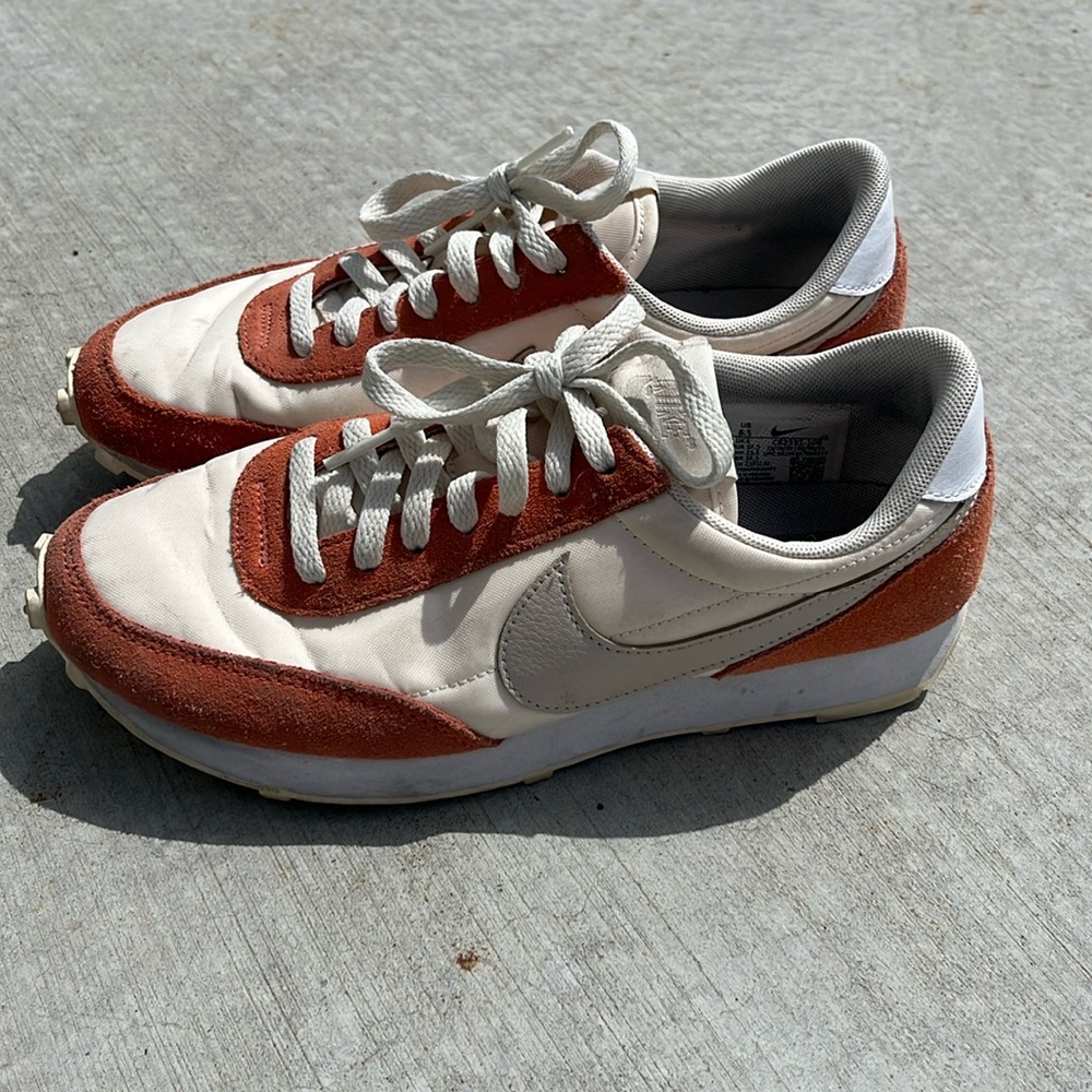 Nike women’s